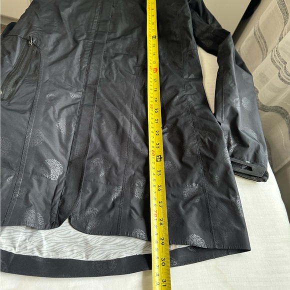 Mondetta, Size M, raincoat jacket - Picture 8 of 10